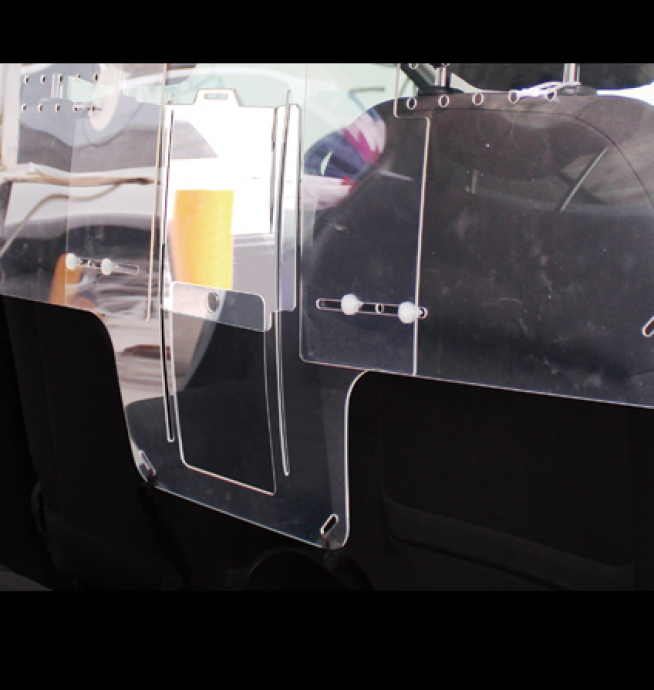 VITRINA CON PUERTA CENTRAL